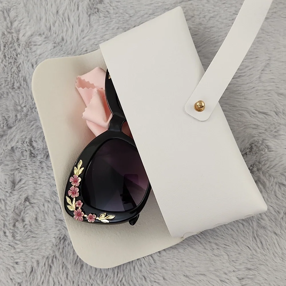 NWT Floral cat eye sunglasses